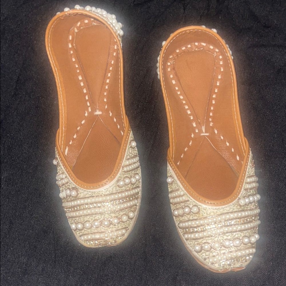 Elegant Cream Beaded Women's Shoes
